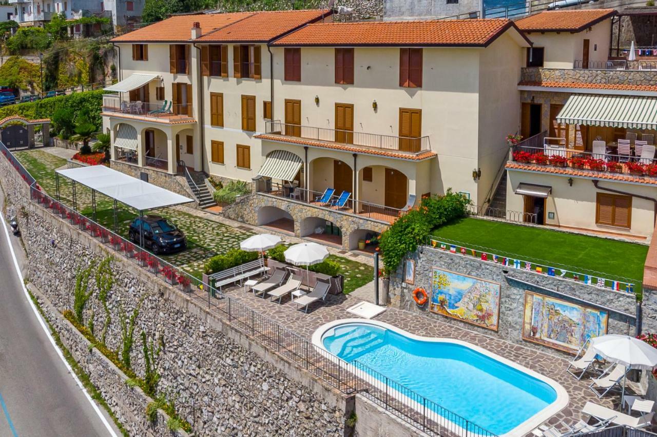 Appartamento Anna In Villa Laura Scala Luaran gambar