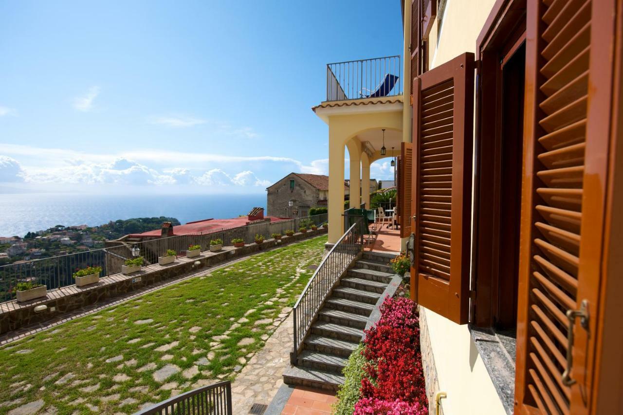 Appartamento Anna In Villa Laura Scala Luaran gambar